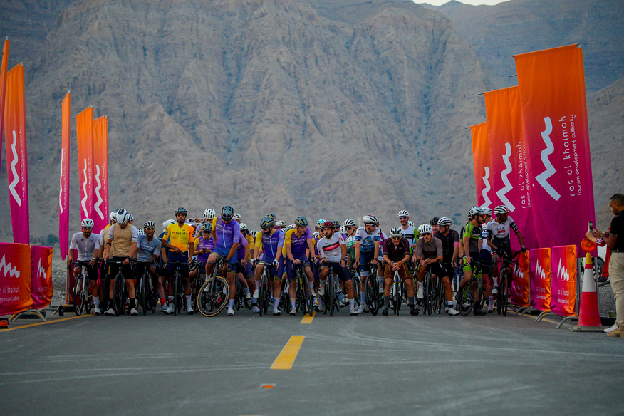 Jais Ride debuts with resounding success as over 100 cyclist tackle the UAE’s highest peak