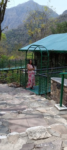 Glasshouse on The  Ganges:Tranquility amidst wilderness 